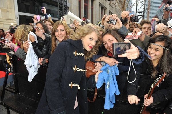 Taylor Swift at MuchMusic — photo 10