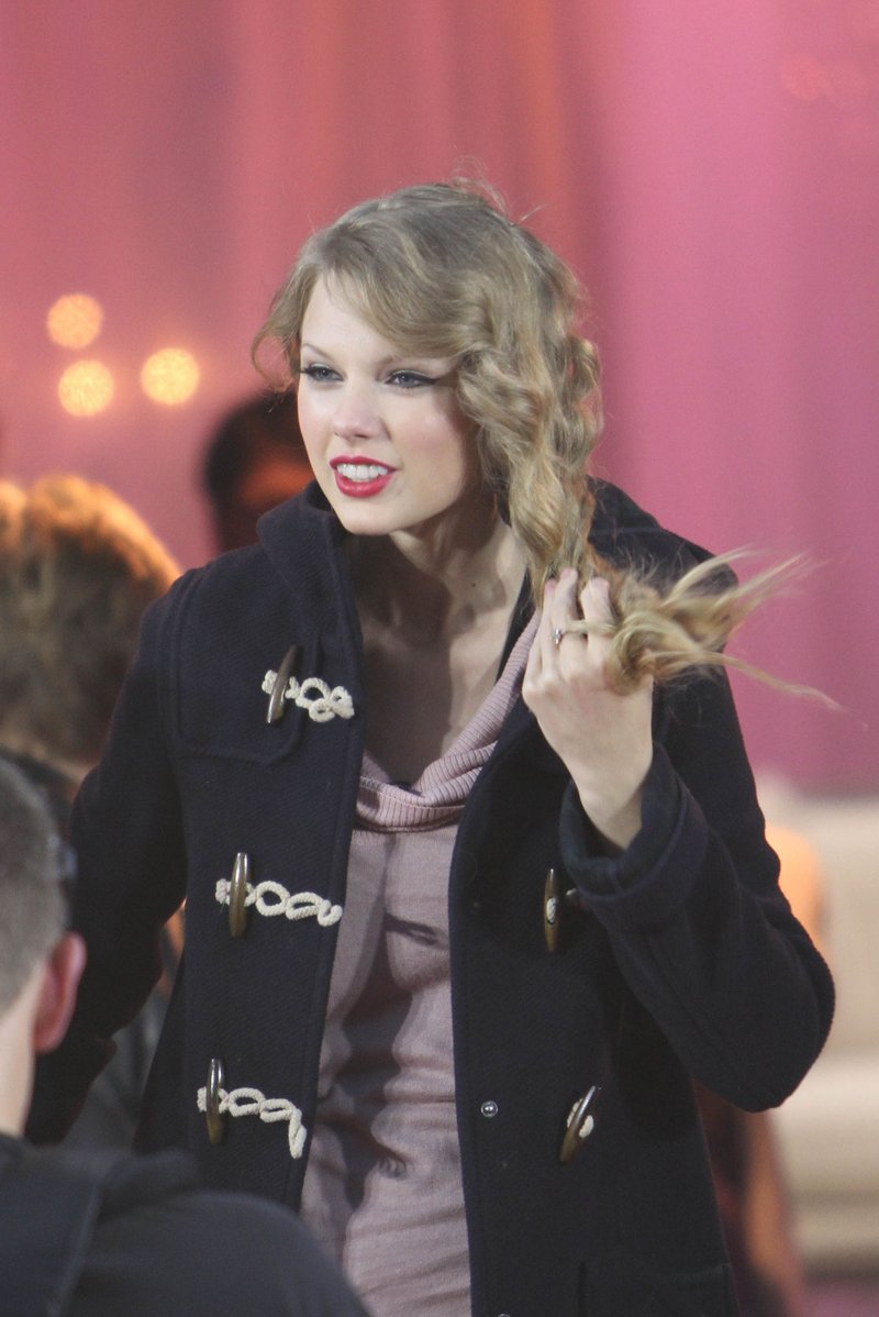 Taylor Swift at MuchMusic — photo 25