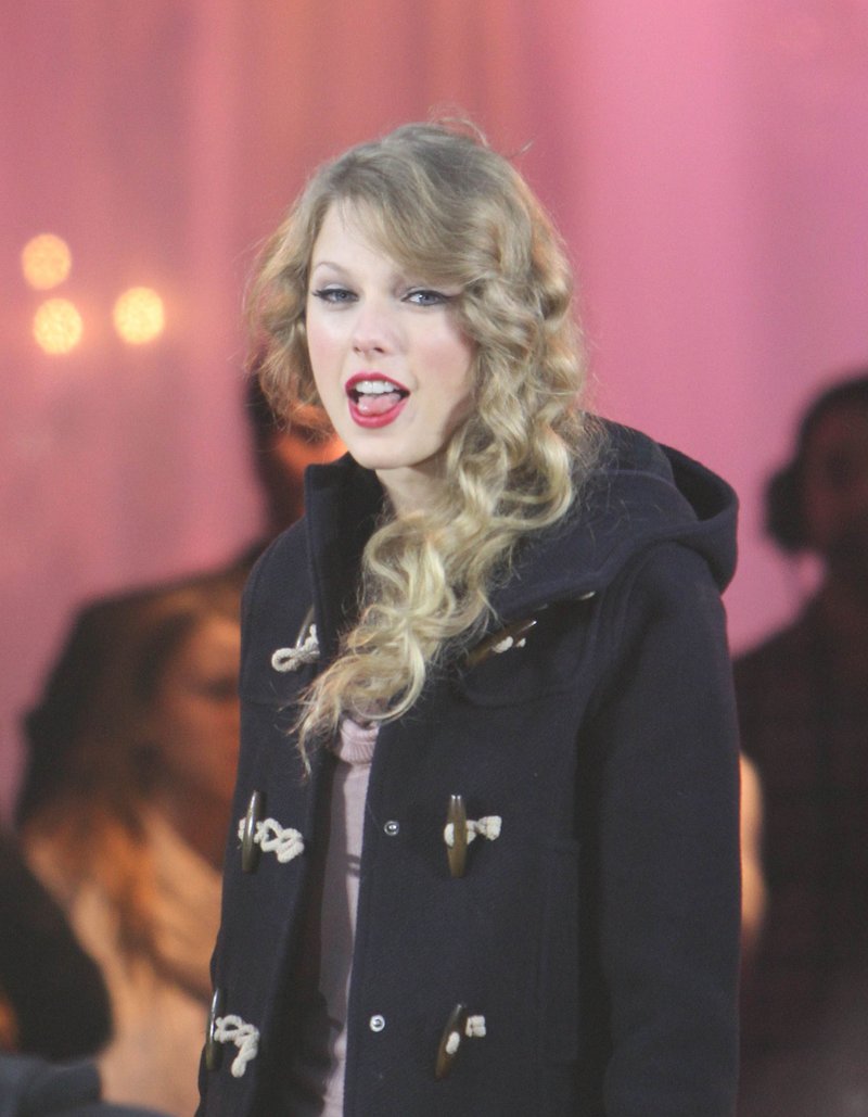 Taylor Swift at MuchMusic — photo 26