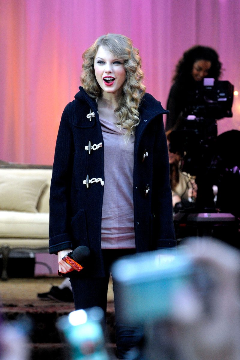 Taylor Swift at MuchMusic — photo 29