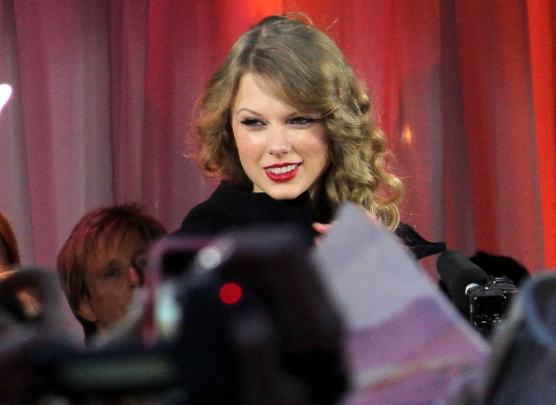 Taylor Swift at MuchMusic — photo 34