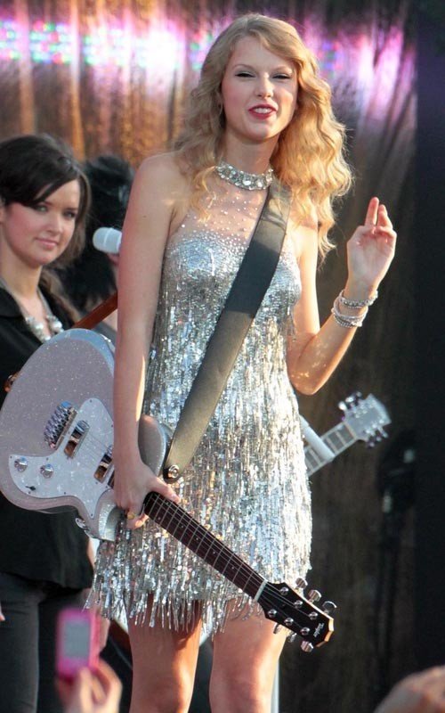 Taylor Swift at NFL Opening Kickoff — photo 6