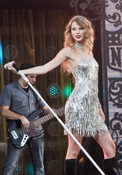 Taylor Swift at NFL Opening Kickoff — photo 19