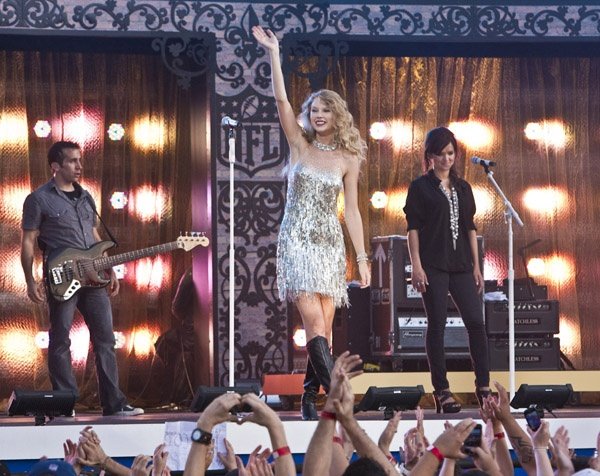 Taylor Swift at NFL Opening Kickoff — photo 21