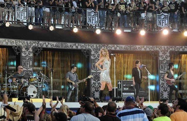 Taylor Swift at NFL Opening Kickoff — photo 42