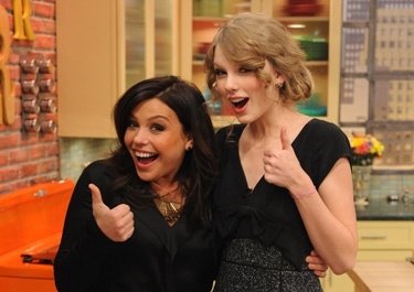 Taylor Swift at The Rachael Ray Show — photo 3