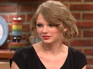 Taylor Swift at The Rachael Ray Show — photo 6