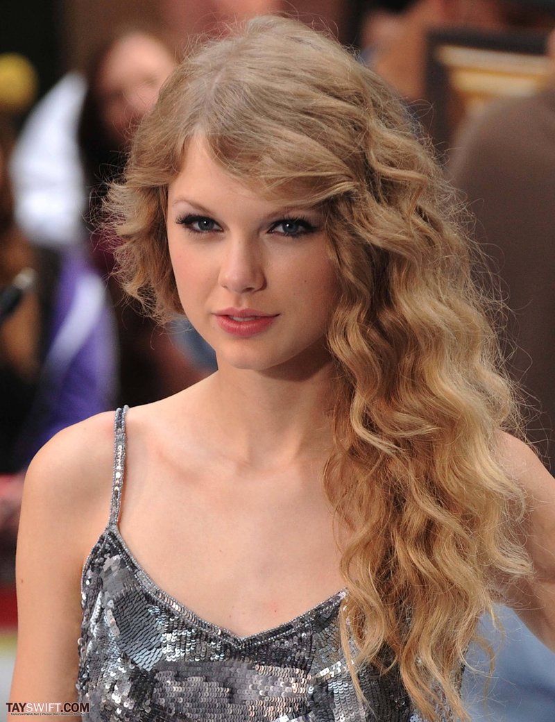 Taylor Swift at The Today Show — photo 89