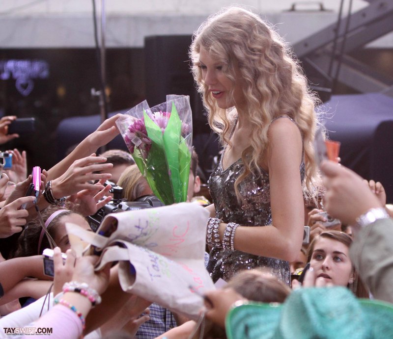 Taylor Swift at The Today Show — photo 155
