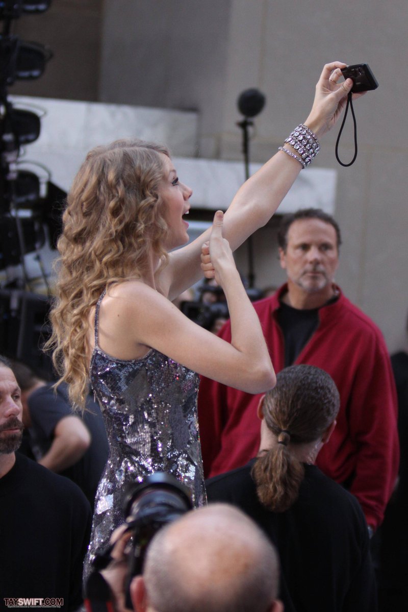 Taylor Swift at The Today Show — photo 164