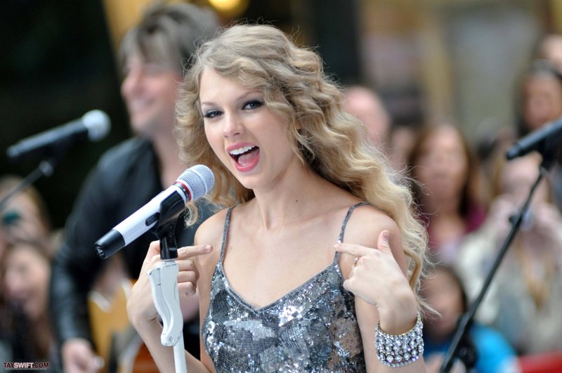 Taylor Swift at The Today Show — photo 165