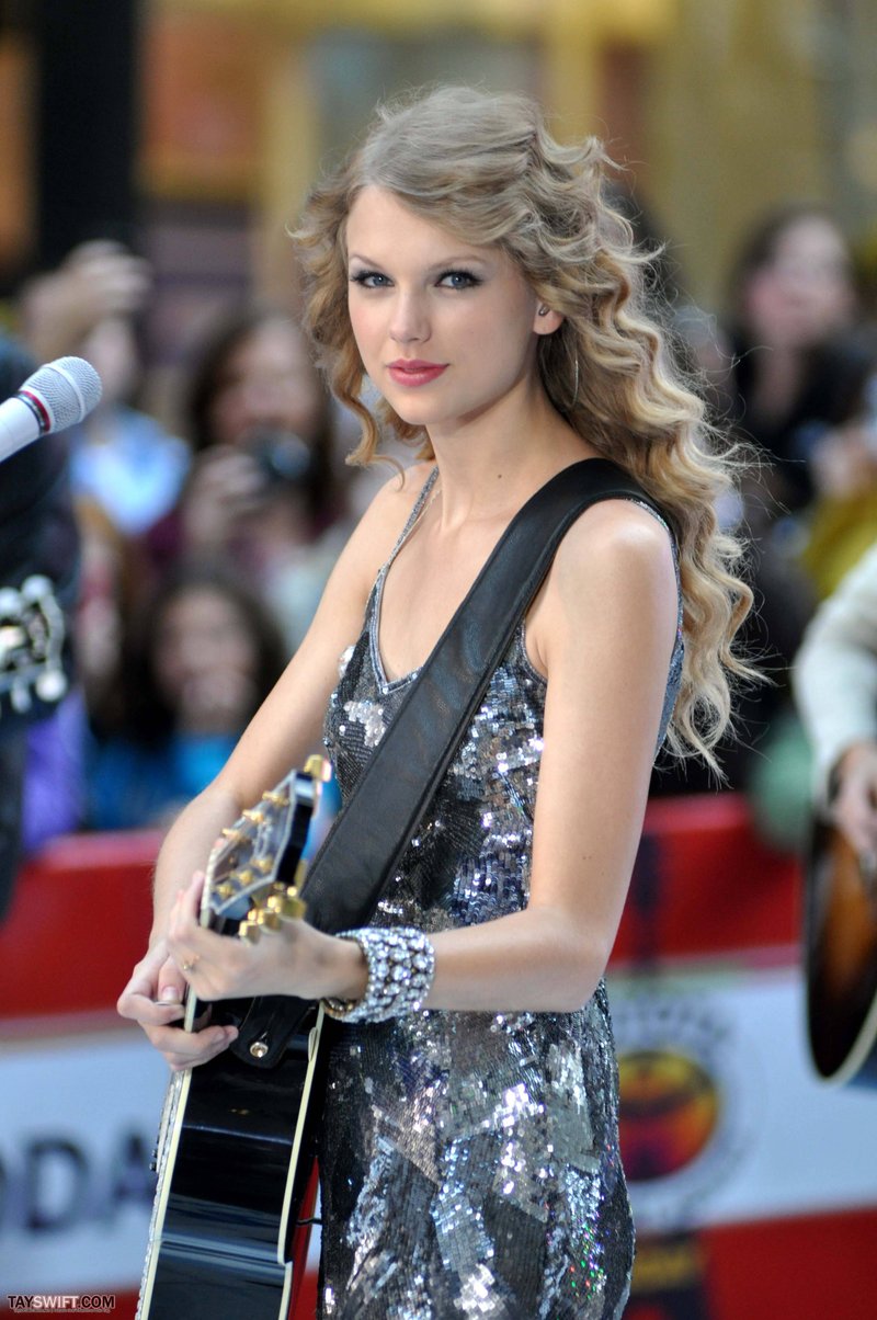 Taylor Swift at The Today Show — photo 166