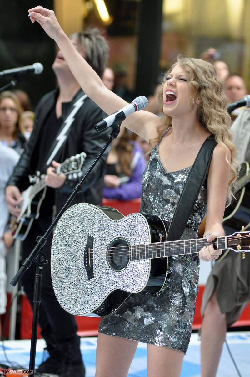 Taylor Swift at The Today Show — photo 169