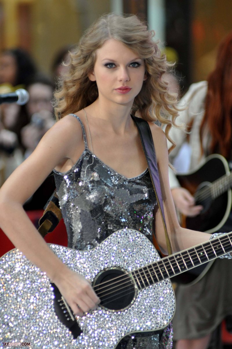 Taylor Swift at The Today Show — photo 175