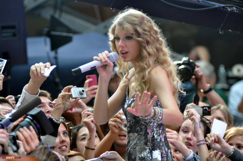 Taylor Swift at The Today Show — photo 176