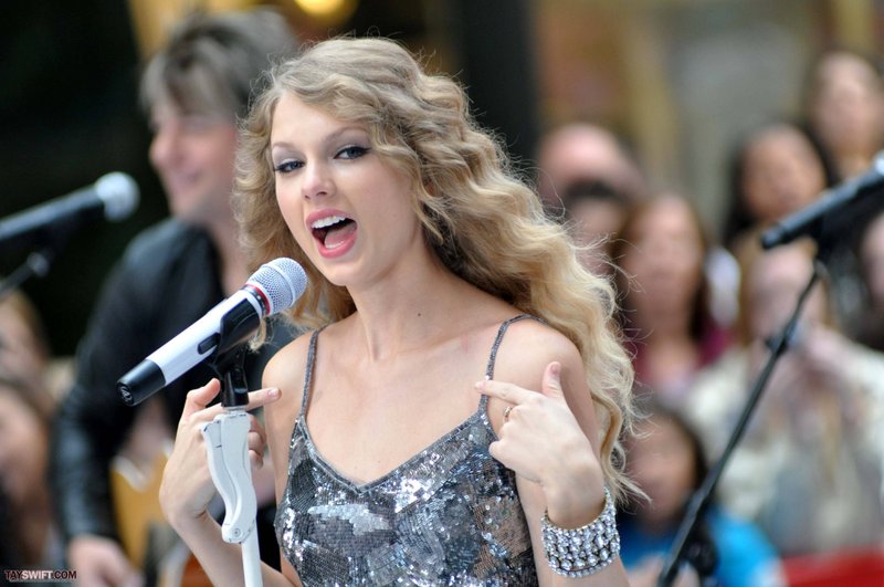 Taylor Swift at The Today Show — photo 179