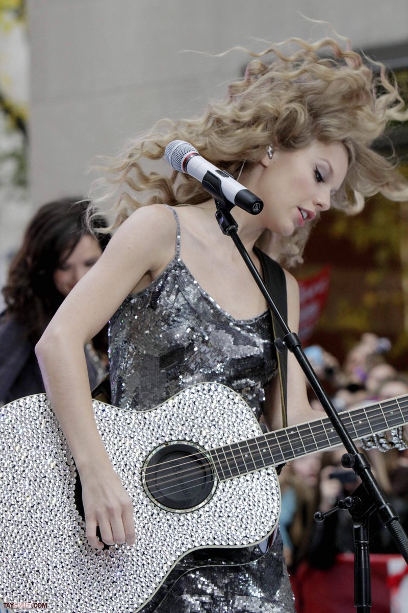 Taylor Swift at The Today Show — photo 191