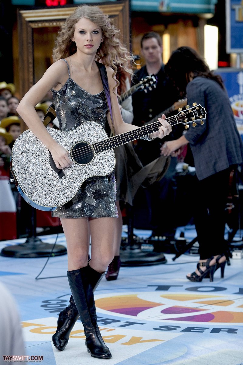 Taylor Swift at The Today Show — photo 241