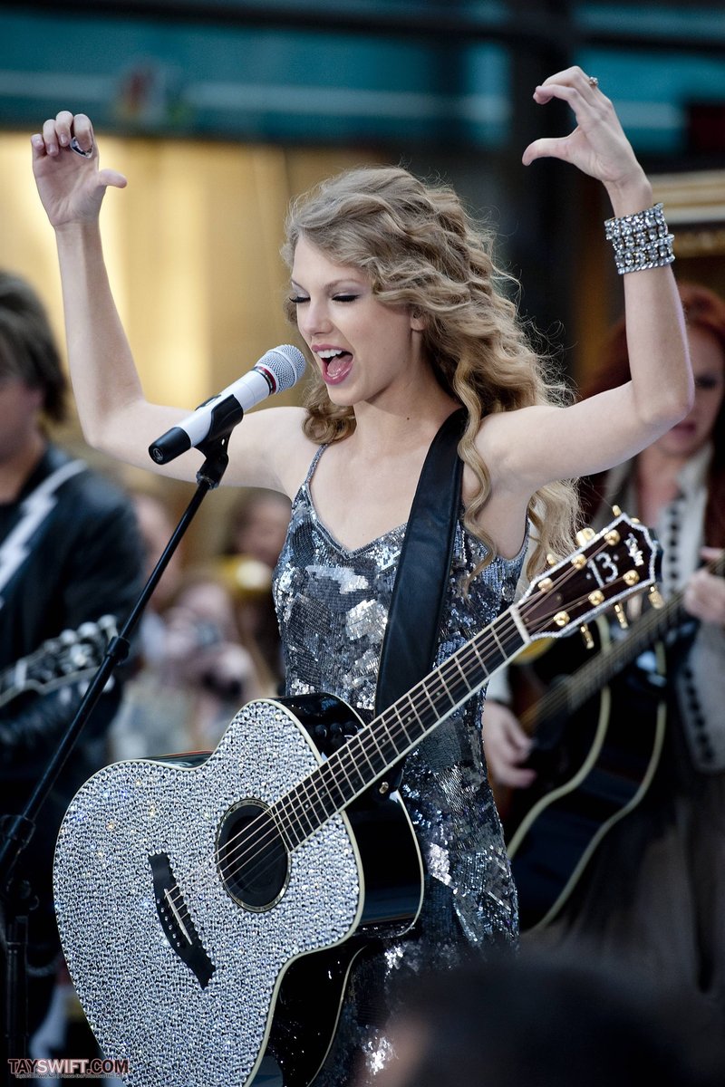 Taylor Swift at The Today Show — photo 243