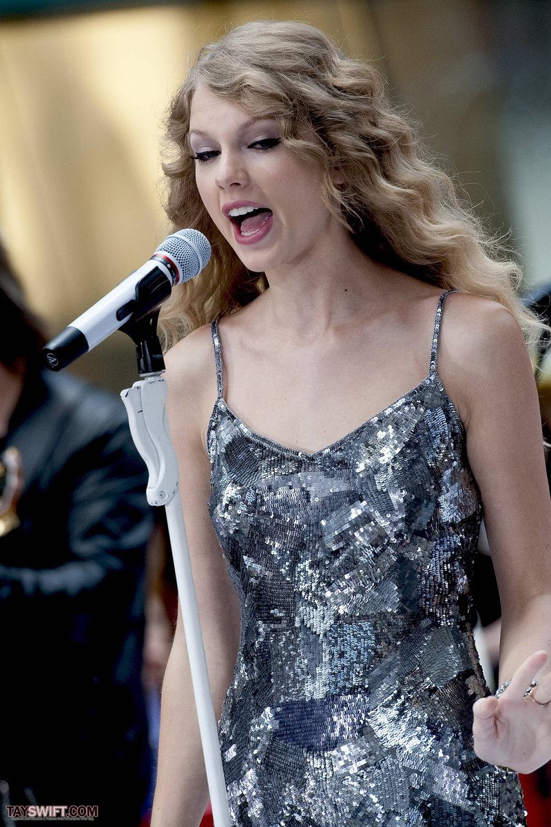 Taylor Swift at The Today Show — photo 255