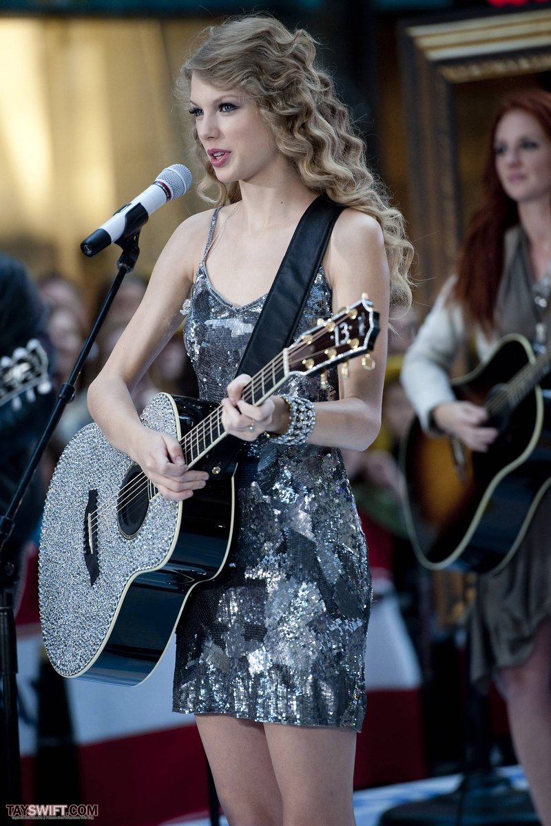 Taylor Swift at The Today Show — photo 260