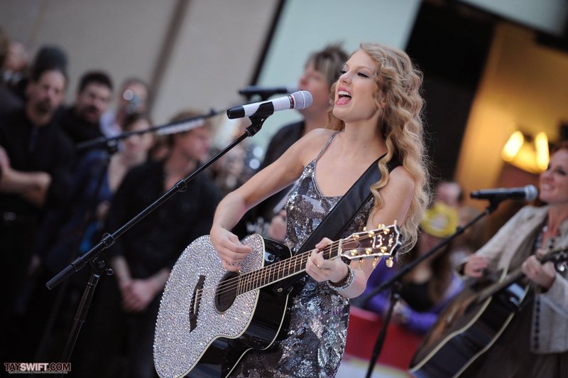 Taylor Swift at The Today Show — photo 305