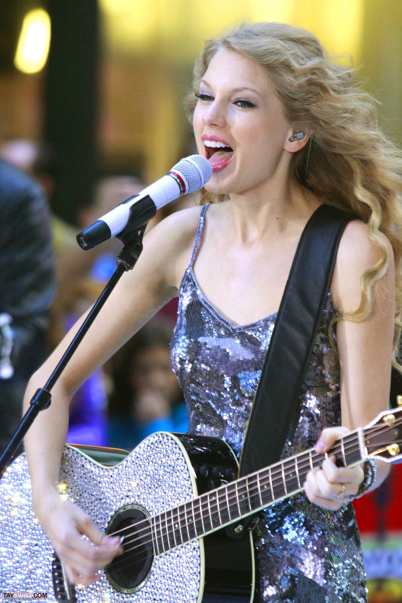Taylor Swift at The Today Show — photo 389