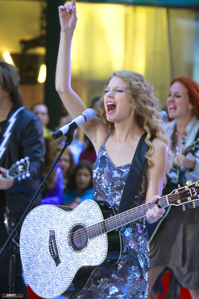 Taylor Swift at The Today Show — photo 390