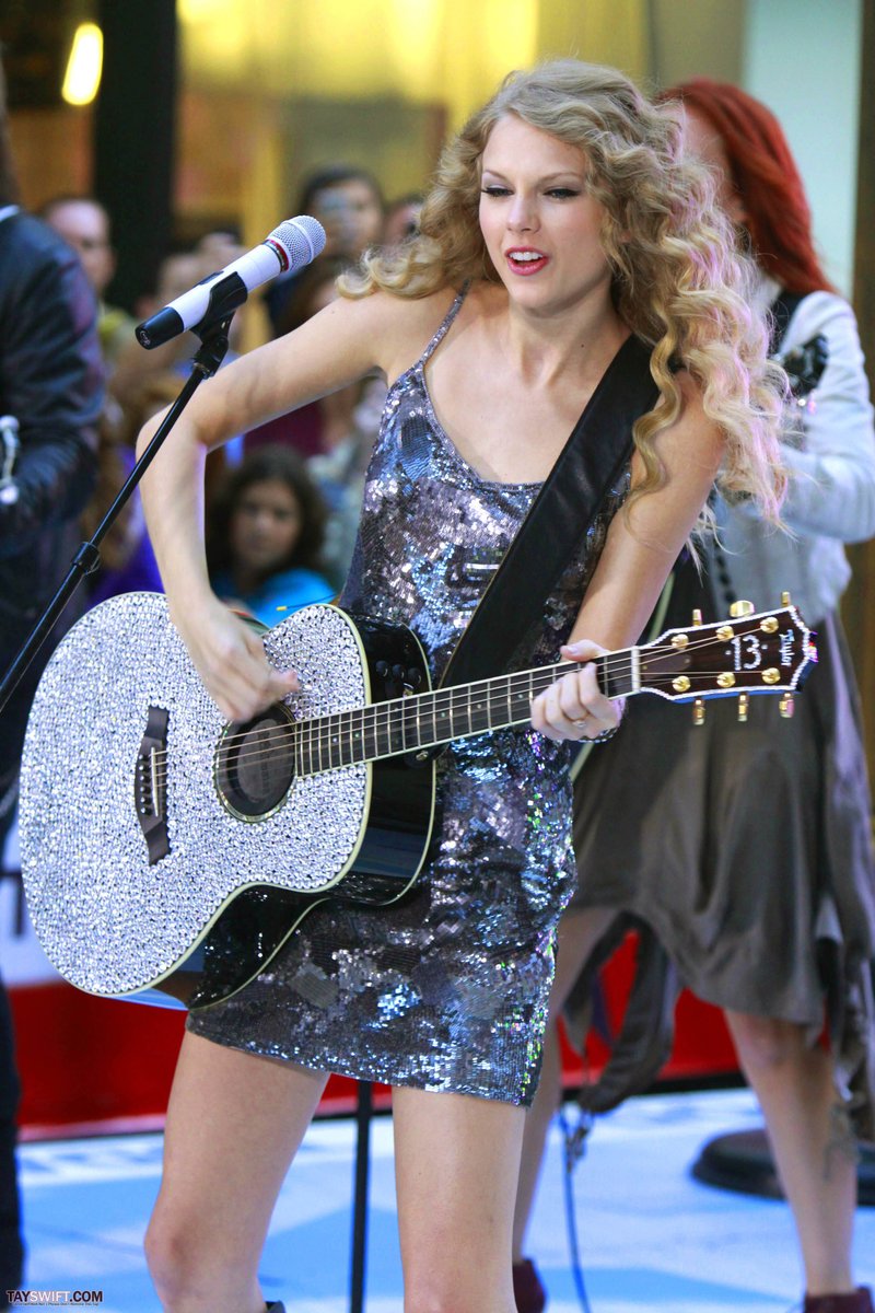 Taylor Swift at The Today Show — photo 391