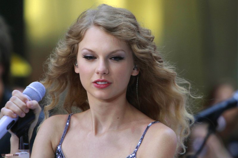 Taylor Swift at The Today Show — photo 397