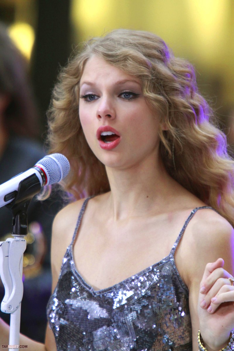 Taylor Swift at The Today Show — photo 399