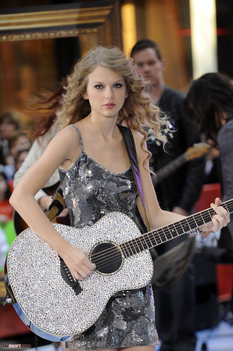 Taylor Swift at The Today Show — photo 416