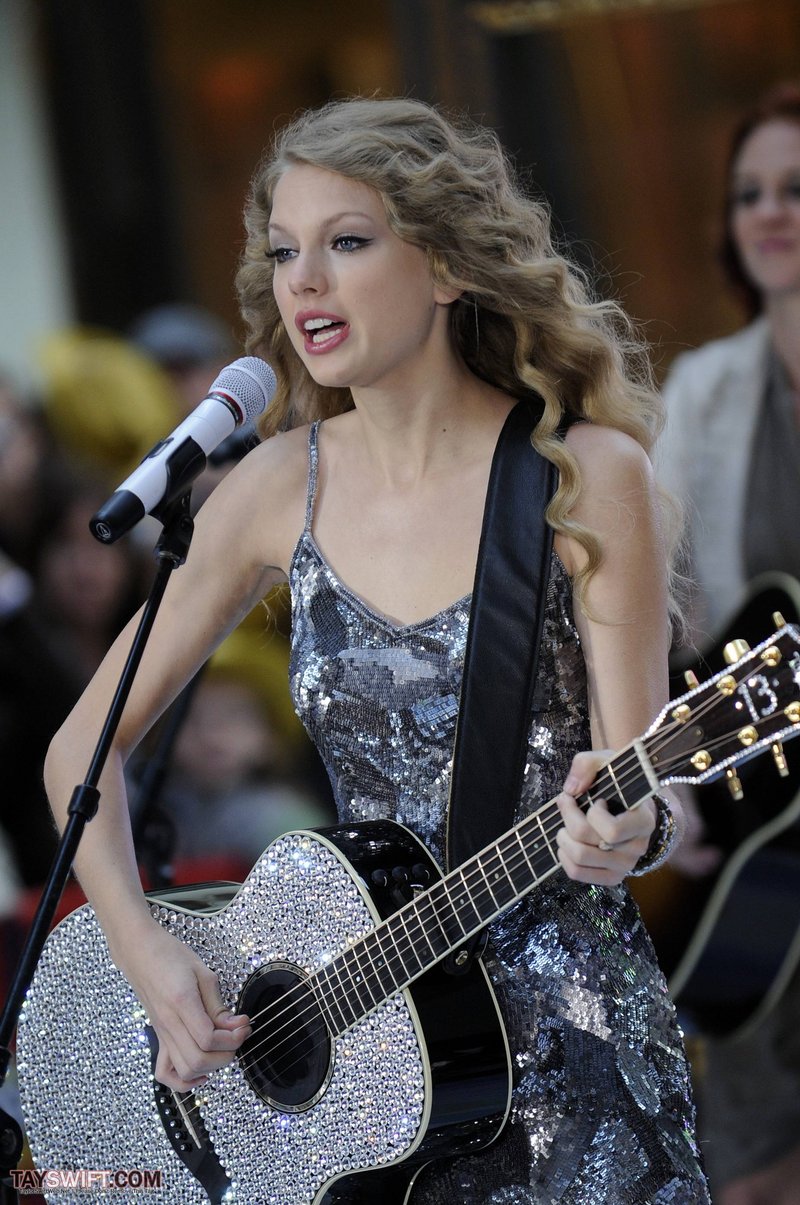 Taylor Swift at The Today Show — photo 417