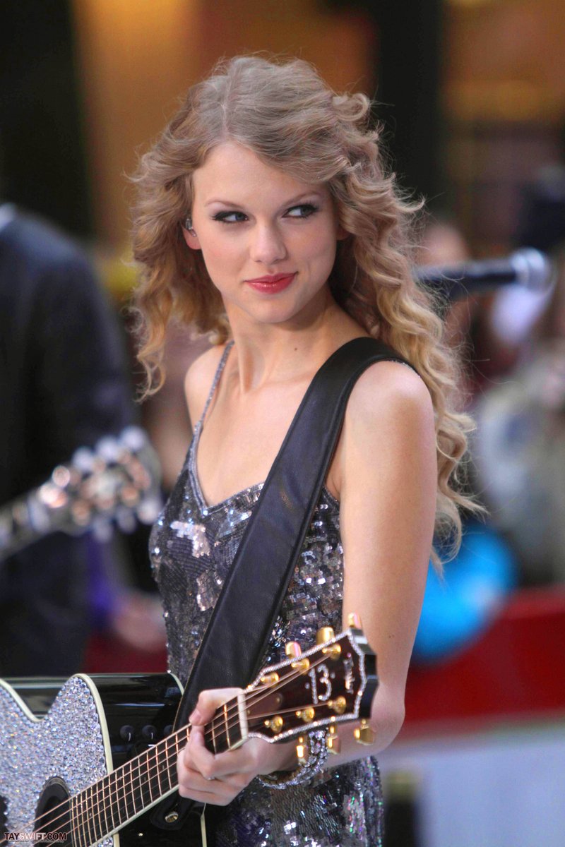 Taylor Swift at The Today Show — photo 473