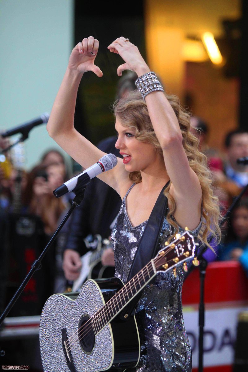 Taylor Swift at The Today Show — photo 476