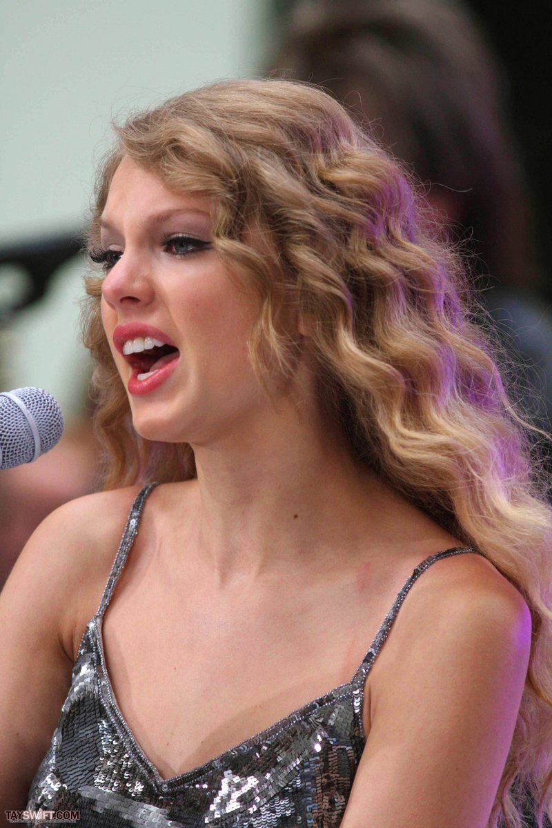 Taylor Swift at The Today Show — photo 519