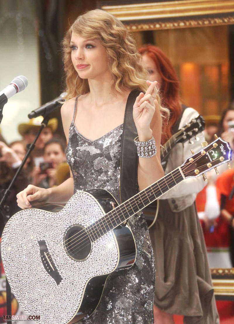 Taylor Swift at The Today Show — photo 521