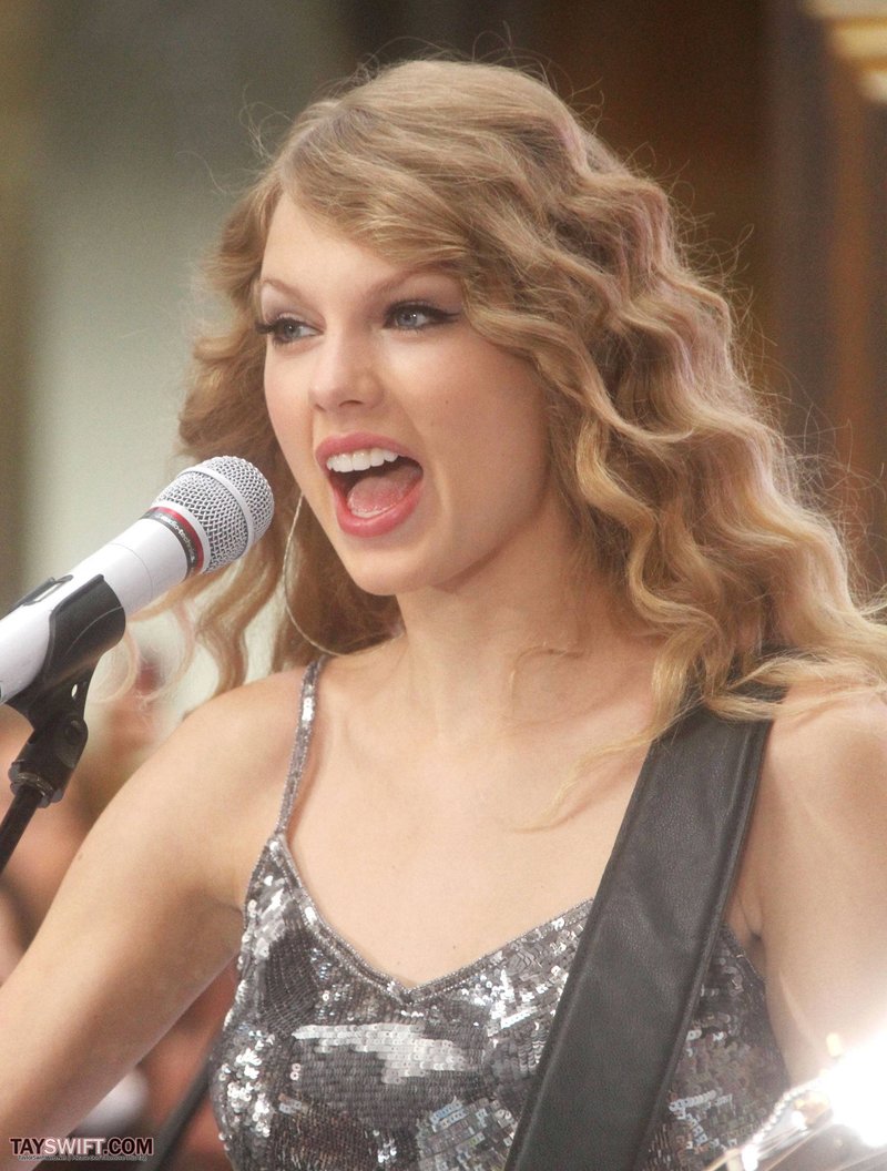 Taylor Swift at The Today Show — photo 526