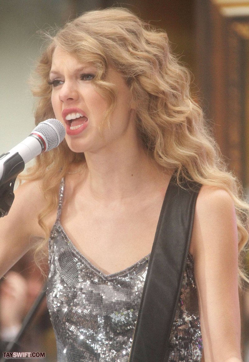 Taylor Swift at The Today Show — photo 528