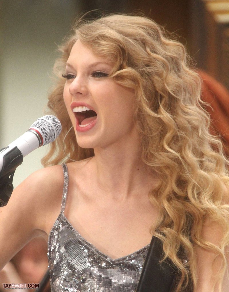 Taylor Swift at The Today Show — photo 532