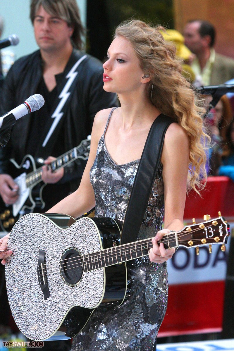 Taylor Swift at The Today Show — photo 555
