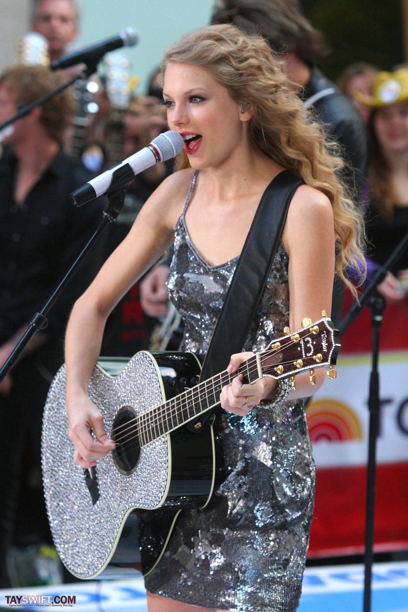 Taylor Swift at The Today Show — photo 556