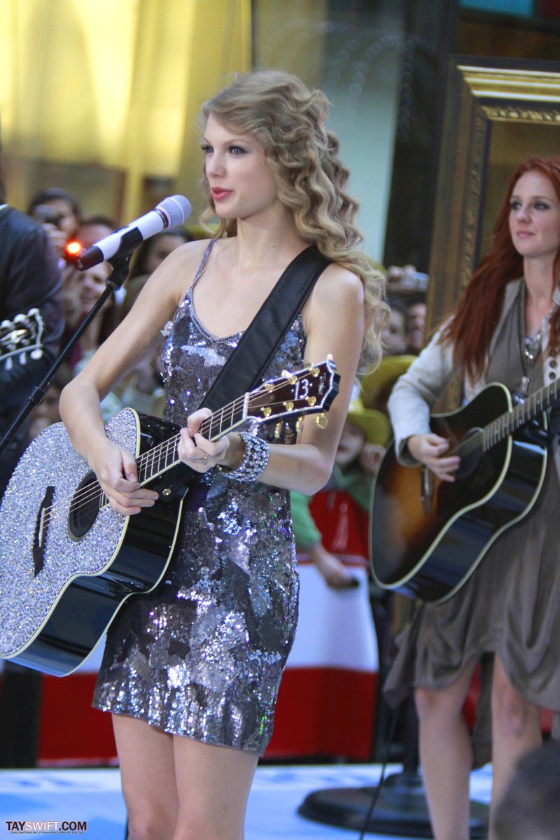 Taylor Swift at The Today Show — photo 585