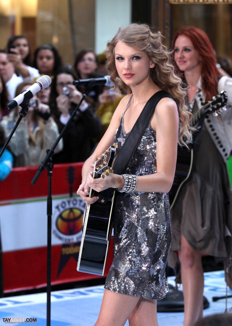 Taylor Swift at The Today Show — photo 595