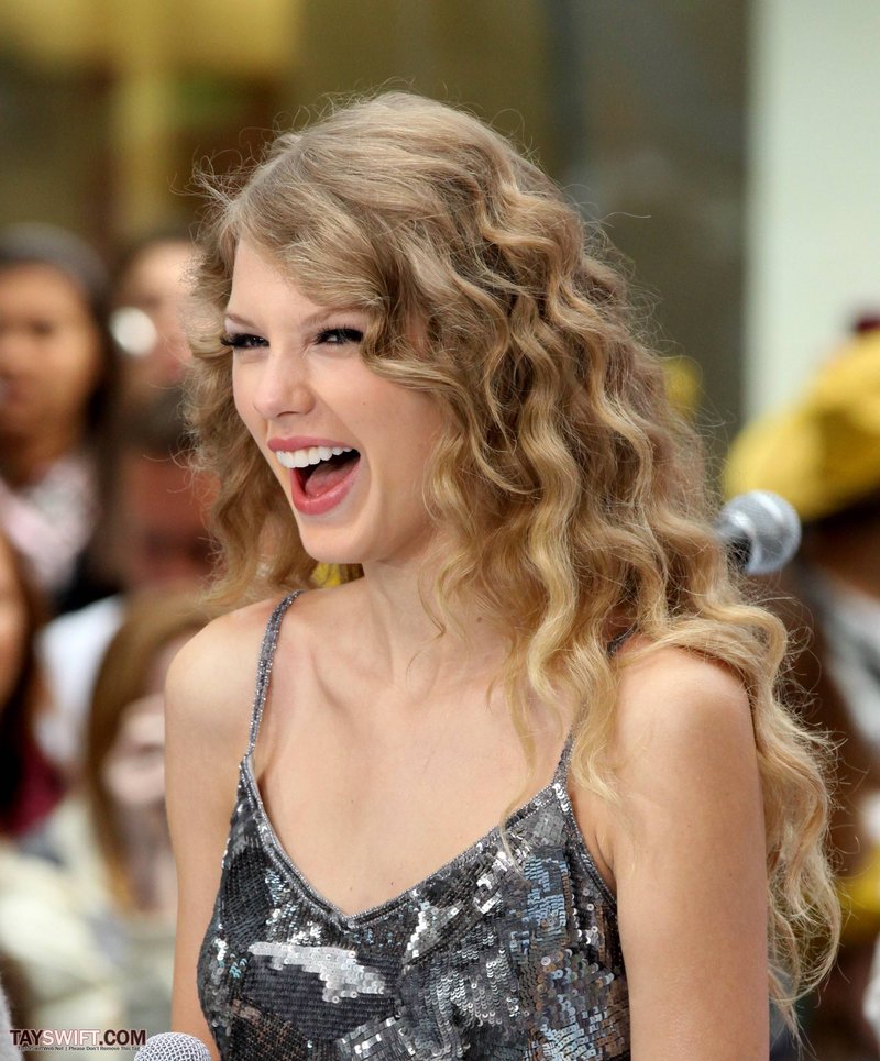 Taylor Swift at The Today Show — photo 609