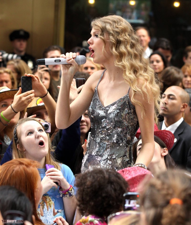 Taylor Swift at The Today Show — photo 612