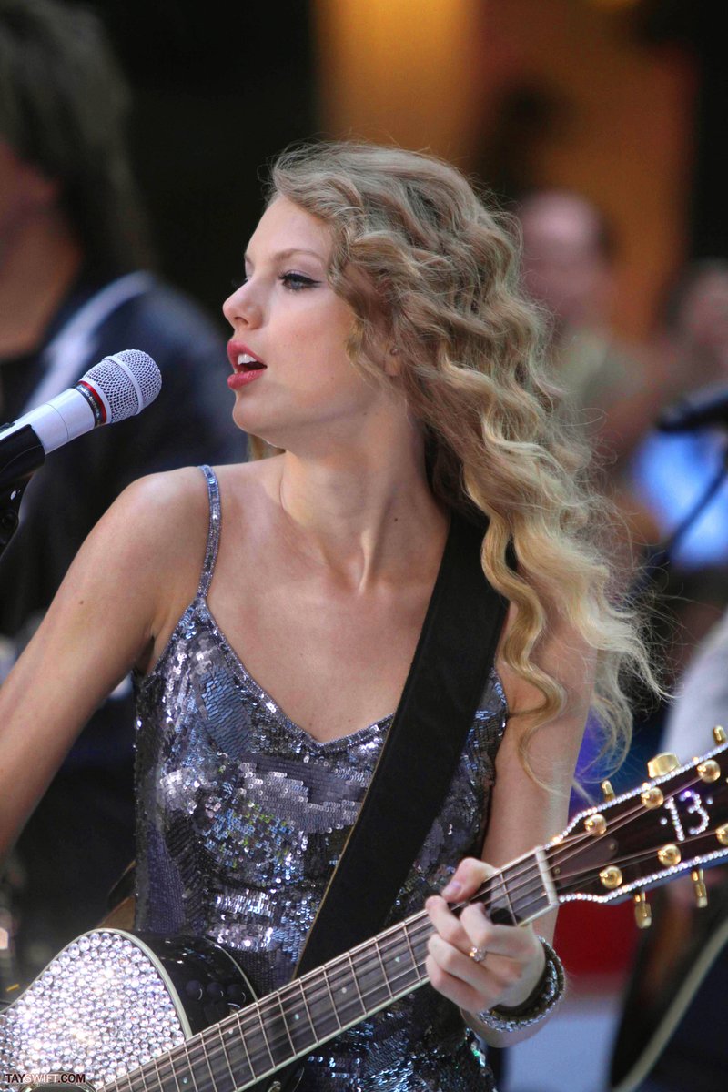 Taylor Swift at The Today Show — photo 637