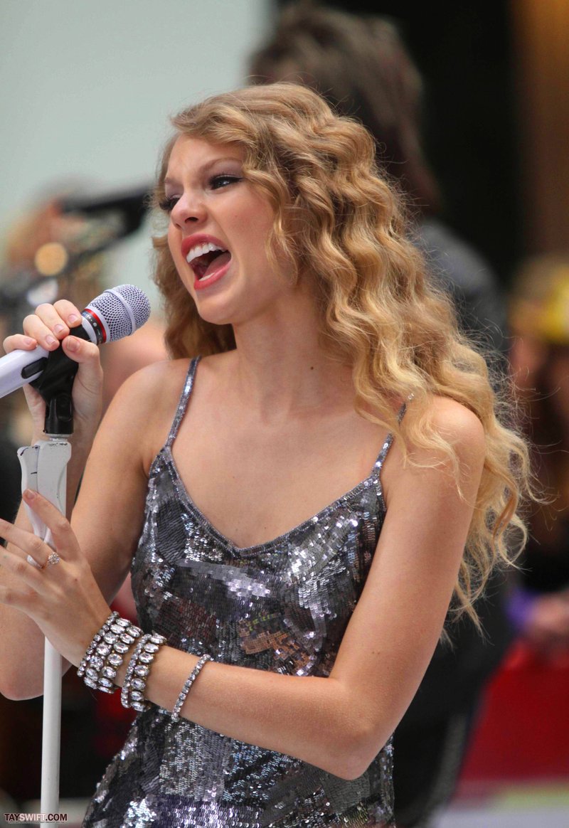 Taylor Swift at The Today Show — photo 645