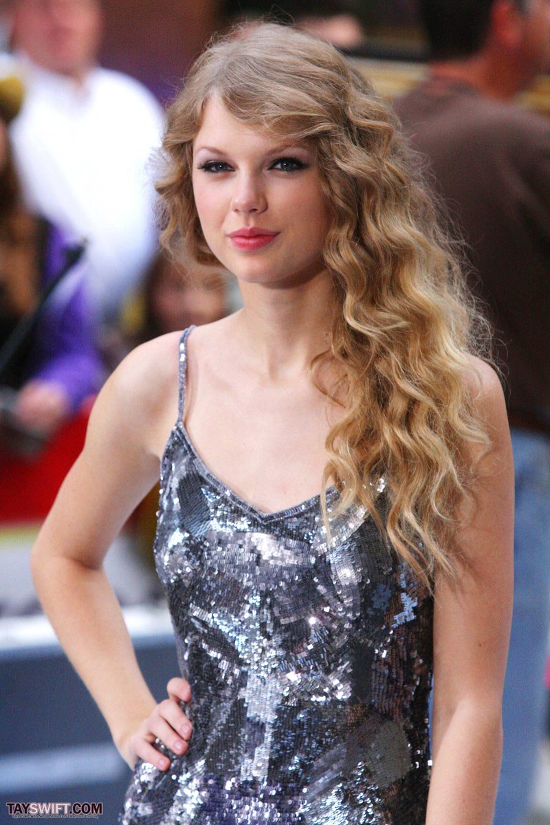 Taylor Swift at The Today Show — photo 730