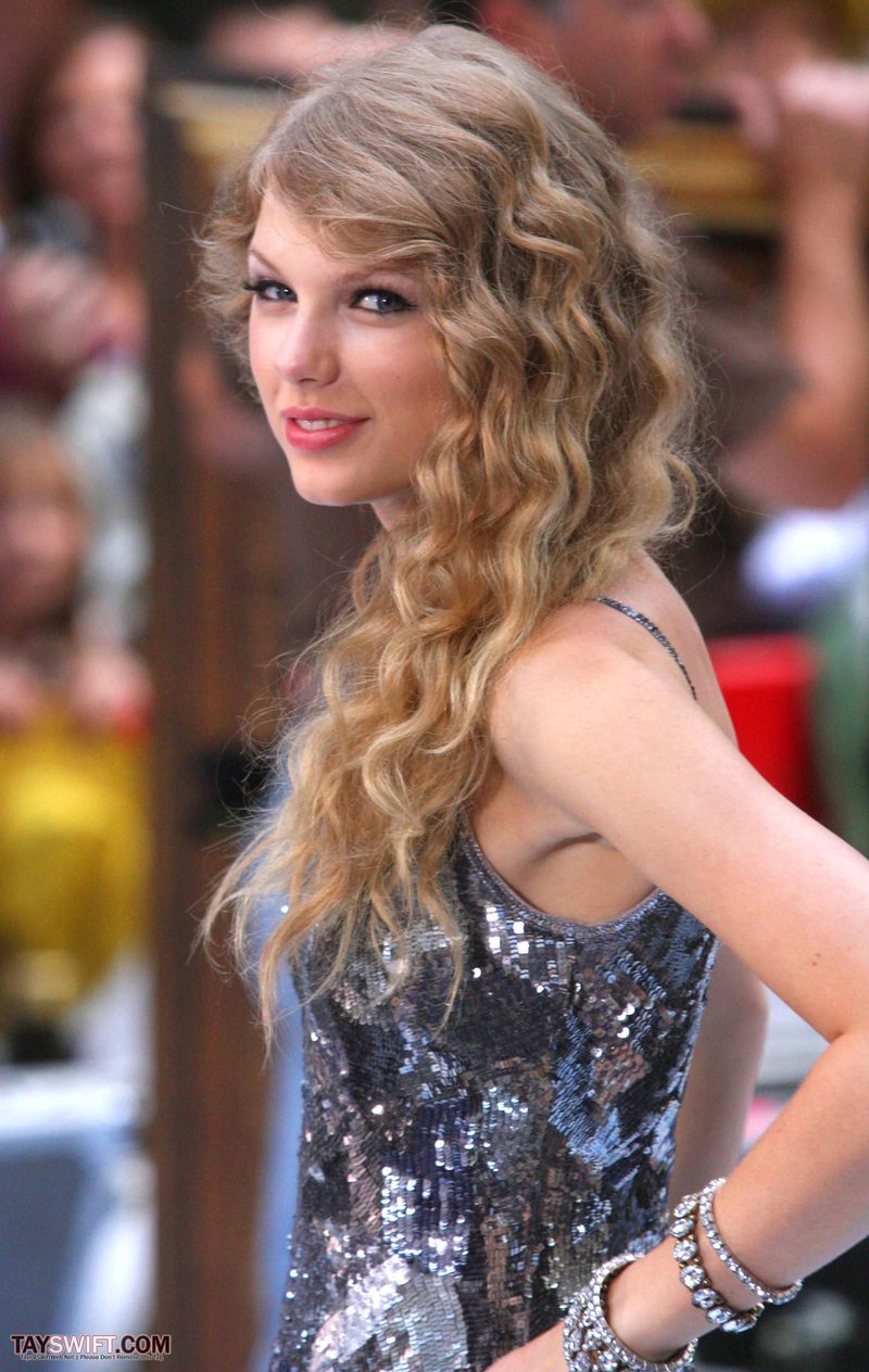 Taylor Swift at The Today Show — photo 741